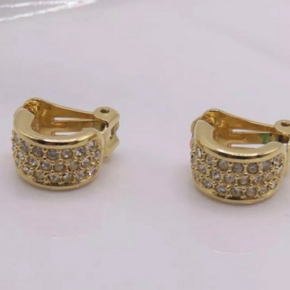Dior Vintage Gold Tone Crystal Clip- On Earrings... - Picture 3 of 6